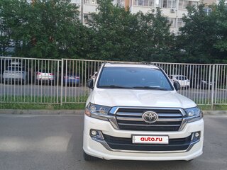 2020 Toyota Land Cruiser 200 Series Рестайлинг 2, белый, 8200000 рублей, вид 1