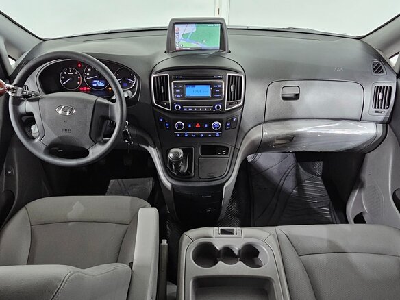 2016 Hyundai Grand Starex I Рестайлинг, серебристый, 1900000 рублей - вид 7