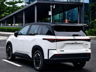 2026 Toyota bZ3X 58.3 kWh, белый, 2390000 рублей, вид 3