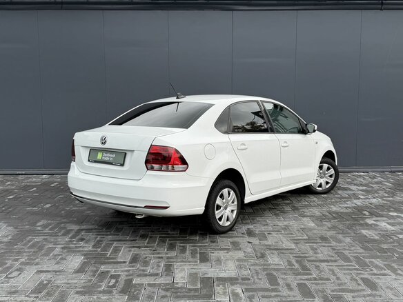 2020 Volkswagen Polo V Рестайлинг, белый - вид 1