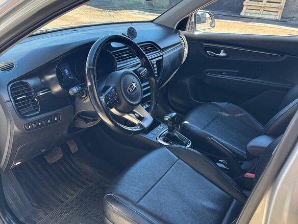 2019 Kia Rio X-Line IV, серебристый, 1680000 рублей - вид 13