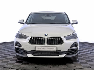 2021 BMW X2 sDrive18i I (F39), белый, 2500000 рублей, вид 2