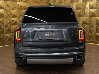 2019 Rolls-Royce Cullinan I (Series I), серый, 33000000 рублей, вид 3