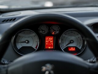 2011 Peugeot 308 I Рестайлинг, коричневый, 403000 рублей, вид 5