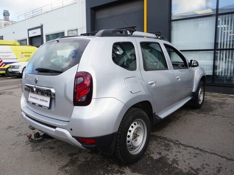 2016 Renault Duster I Рестайлинг, серебристый, 940000 рублей, вид 5