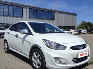 2012 Hyundai Solaris I, белый, 810000 рублей, вид 3