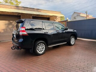 2014 Toyota Land Cruiser Prado 150 Series Рестайлинг 1, чёрный, 2850000 рублей, вид 5