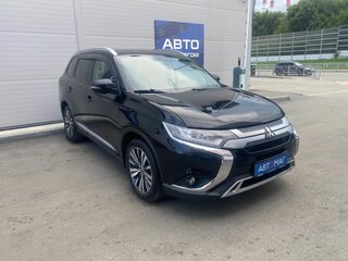 2020 Mitsubishi Outlander III Рестайлинг 3, чёрный, 1696000 рублей, вид 3