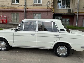 1983 Lada (ВАЗ) 2103, белый, 600000 рублей, вид 3