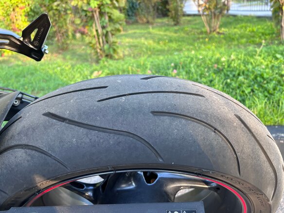 2021 Triumph Street Triple, чёрный, 975000 рублей - вид 5