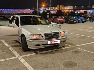 1998 Mercedes-Benz C-Класс 180 I (W202) Рестайлинг, серебристый, 850000 рублей, вид 1