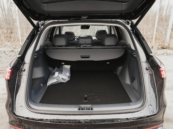 2026 Geely EX5 Гибрид EM-i, чёрный, 3935290 рублей - вид 28