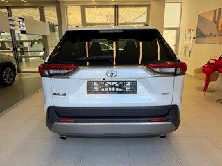 2021 Toyota RAV4 V (XA50), белый, 3154500 рублей, вид 5