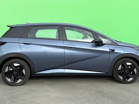 2025 BYD Dolphin 60.48 kWh I Рестайлинг, синий, 2950000 рублей, вид 3
