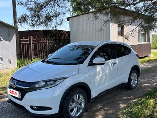 2014 Honda Vezel I, белый, 1385000 рублей, вид 3