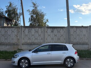 2019 Volkswagen e-Golf VII Рестайлинг, серый, 1850000 рублей, вид 5