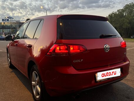 2013 Volkswagen Golf VII, красный, 790000 рублей, вид 4