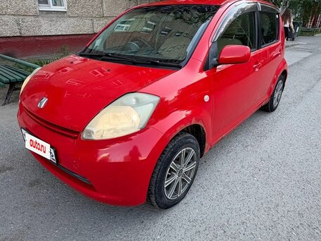 2005 Toyota Passo I (C10), красный, 350000 рублей, вид 1