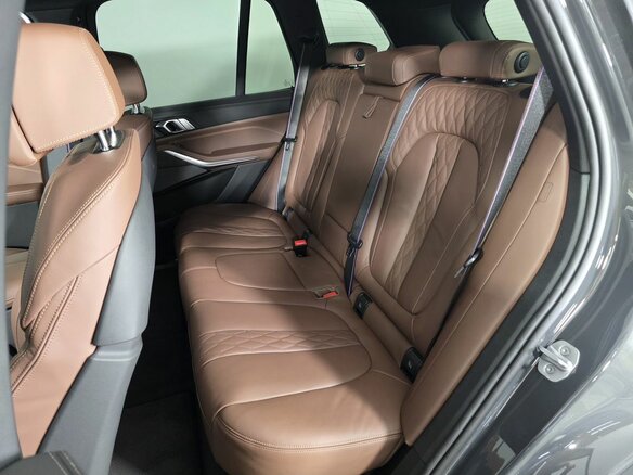 2026 BMW X5 30d IV (G05/G18) Рестайлинг, серый, 15900000 рублей - вид 8