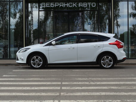 2011 Ford Focus III, белый, 660000 рублей, вид 3