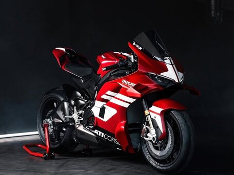 2026 Ducati Superleggera V4, красный, 19900000 рублей, вид 2