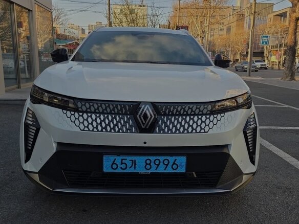 2026 Renault Scenic E-Tech V, белый - вид 1