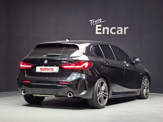 2022 BMW 1 серии 118d III (F40), чёрный, 2225000 рублей, вид 4