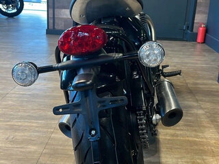 2026 Triumph Bonneville Bobber, чёрный, 2200000 рублей, вид 4
