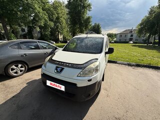 2010 Peugeot Partner II, белый, 350000 рублей, вид 1
