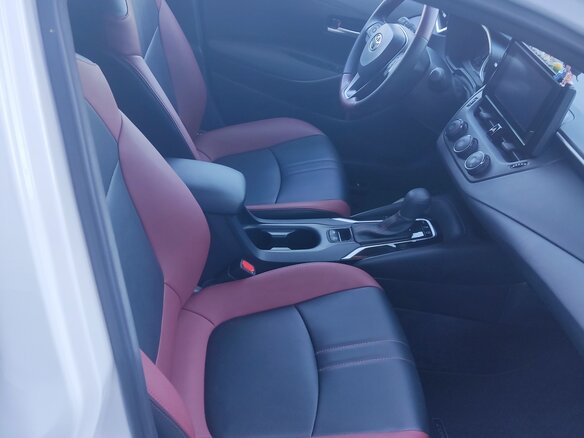 2022 Toyota Corolla XII (E210), белый, 1890000 рублей - вид 18