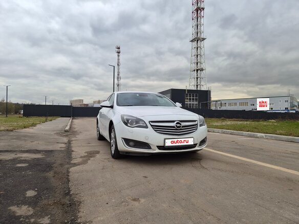 2014 Opel Insignia I Рестайлинг, белый, 890000 рублей