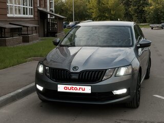 2018 Skoda Octavia III (A7) Рестайлинг, серый, 1690000 рублей, вид 4