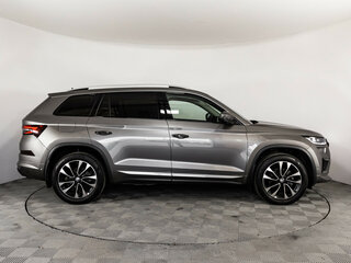 2023 Skoda Kodiaq I Рестайлинг, серый, 3959010 рублей, вид 4