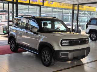 2026 Baojun Yep Plus, бежевый, 1566666 рублей, вид 3