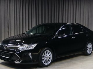 2016 Toyota Camry VII (XV50) Рестайлинг, чёрный, 1749000 рублей, вид 1