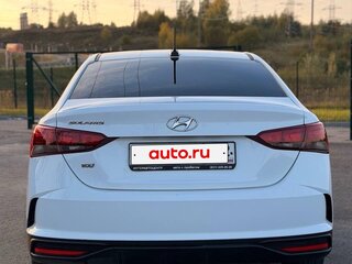 2022 Hyundai Solaris II Рестайлинг, белый, 1550000 рублей, вид 5