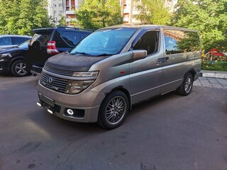 2002 Nissan Elgrand II (E51), серый, 1100000 рублей, вид 2