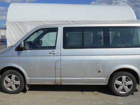 2008 Volkswagen Caravelle, серебристый, 980880 рублей, вид 1