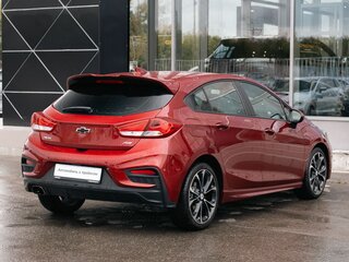 2018 Chevrolet Cruze II Рестайлинг, красный, 1400000 рублей, вид 5