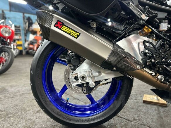 2017 Yamaha MT-10SP, серебристый, 1470000 рублей - вид 24