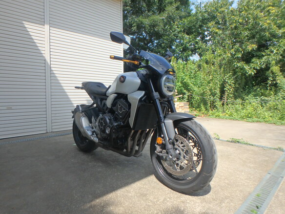 2020 Honda CB 1000R, белый, 1050000 рублей