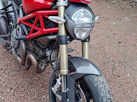 2011 Ducati Monster 1100, красный, 530000 рублей, вид 5