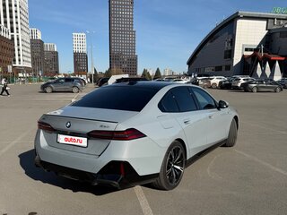 2024 BMW 5 серии 530i xDrive VIII (G60/G61/G68), серый, 8200000 рублей, вид 3