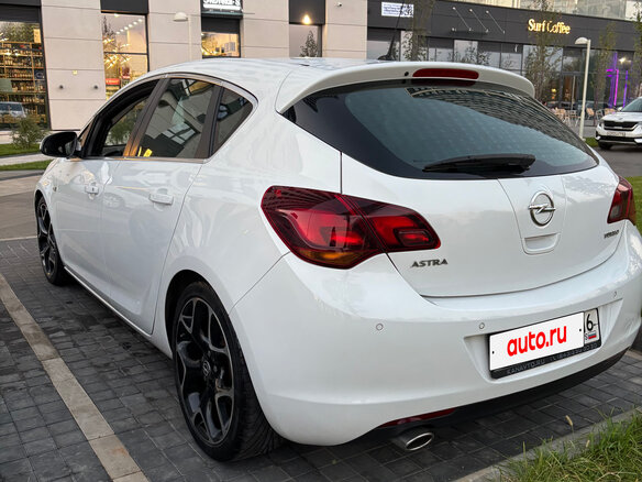 2012 Opel Astra J, белый, 945000 рублей - вид 18