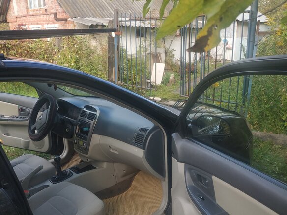 2006 Kia Cerato I, чёрный, 280000 рублей - вид 3