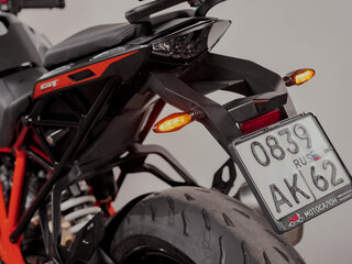 2019 KTM 1290 Super Duke GT, чёрный, 1500000 рублей, вид 4