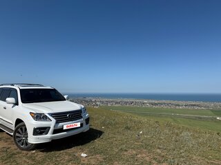 2015 Lexus LX 570 III Рестайлинг, белый, 5300000 рублей, вид 5