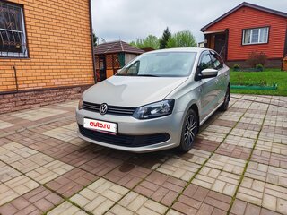 2014 Volkswagen Polo V, серебристый, 910000 рублей, вид 1