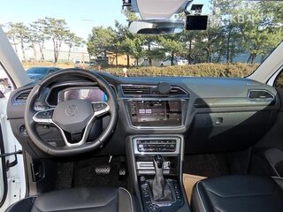 2023 Volkswagen Tiguan II Рестайлинг, белый, 2877000 рублей, вид 5