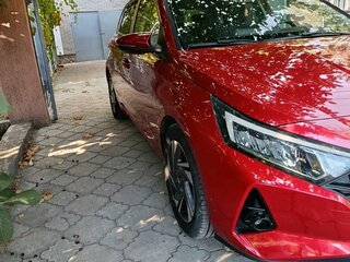 2020 Hyundai i20 III, красный, 1650000 рублей, вид 3